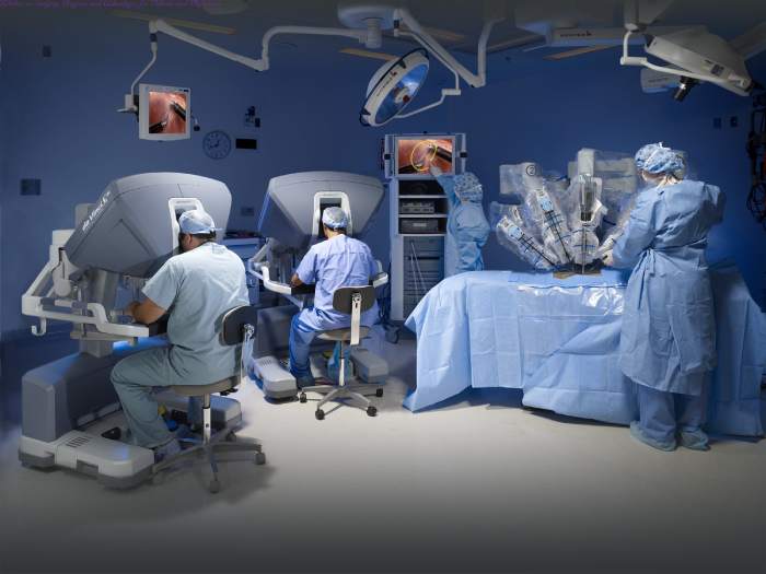 Robotics in Surgery: Progress and Advantages for Patients and Physicians